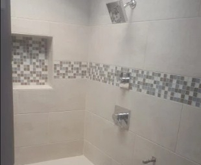 Bathroom Remodeled, Accent Wall, Modern Amenities Elk Grove, CA