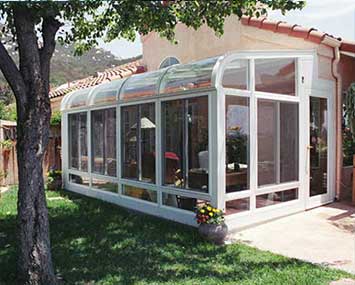 Curved Roof Sunroom Design and Installation