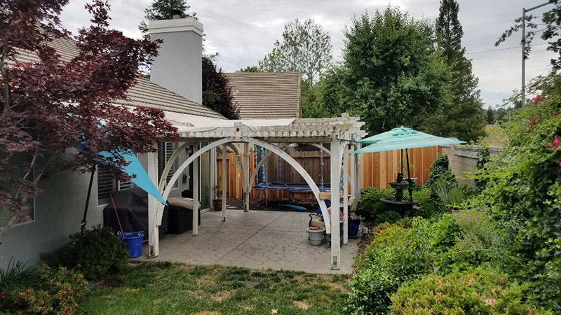 17x22 Durawood, flatwood patio cover with scallop ends Color Sierra Snow Trim: Coastal Fog - Rocklin, CA